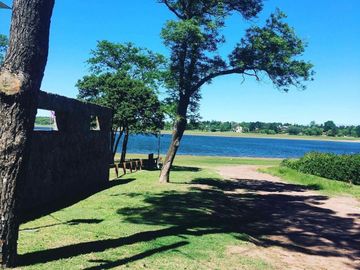 Terrenos en venta en Punta Peñon, Villa del Dique