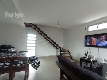 Casa 2 dormitorios en  Pérez