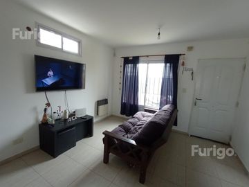 Casa 2 dormitorios en  Pérez