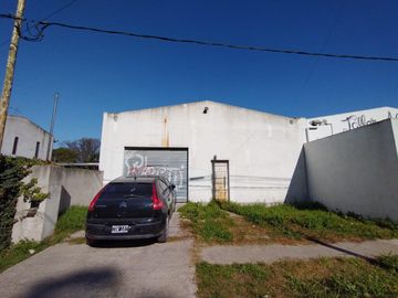 Depósito en venta en La Plata calle 155 e/ 42 y 43 - Dacal Bienes Raices