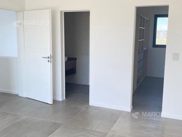 CASA EN VENTA EN BARRIO PUERTOS - RIBERAS- MAROTO PROPIEDADES