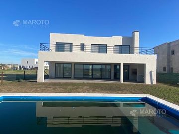 CASA EN VENTA EN BARRIO PUERTOS - RIBERAS- MAROTO PROPIEDADES