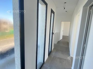 CASA EN VENTA EN BARRIO PUERTOS - RIBERAS- MAROTO PROPIEDADES