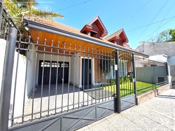 Casa 5 ambientes en Quilmes -Apto credito