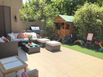 DUPLEX CON JARDIN EN EL GABINO