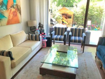 DUPLEX CON JARDIN EN EL GABINO