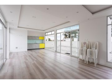 Embajada Americana, Dpto en Venta, 103.64m2, 2 Habitaciones, 2 Baños.