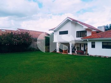 CASA EN VENTA SECTOR CAPULISPAMBA - CUENCA