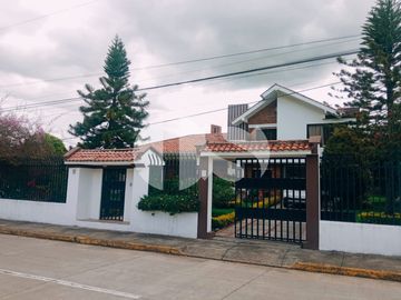 CASA EN VENTA SECTOR CAPULISPAMBA - CUENCA