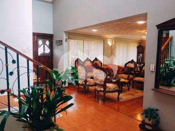 CASA EN VENTA SECTOR CAPULISPAMBA - CUENCA