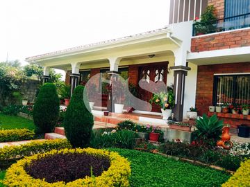 CASA EN VENTA SECTOR CAPULISPAMBA - CUENCA