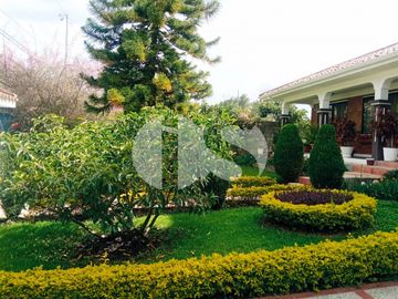 CASA EN VENTA SECTOR CAPULISPAMBA - CUENCA