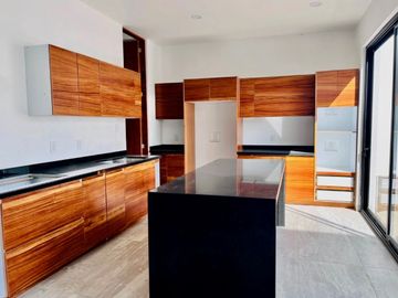 En Privada de 4 casas