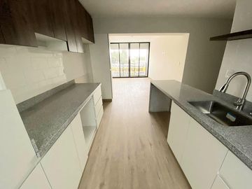 En venta duplex de estreno en Jose luis Bustamante y Rivero