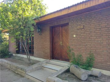 VENDO CASA EN IMPORTANTE ESQUINA SAN RAFAEL