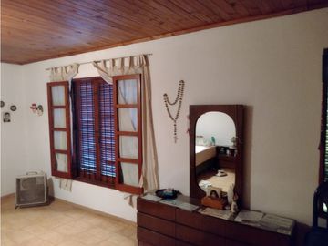 VENDO CASA EN IMPORTANTE ESQUINA SAN RAFAEL