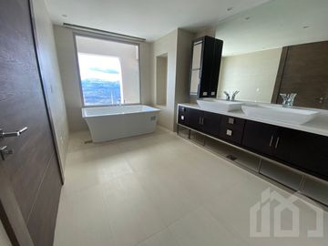 DEPARTAMENTO  DUPLEX  EN VENTA POR ESTRENAR SECTOR MONTESERRIN