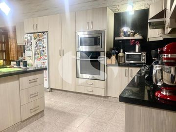 CASA  DE VENTA INDEPENDIENTE EN SECTOR ANDALUCIA NO ADOSADA