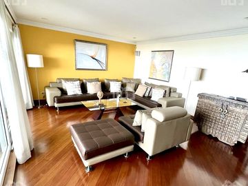 VENDO CASA QUITO EL CONDADO