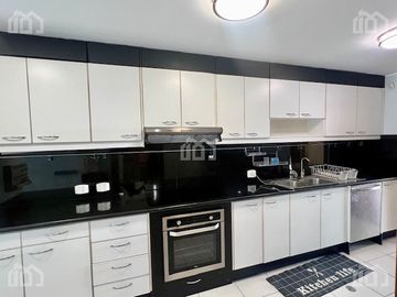 VENDO CASA QUITO EL CONDADO