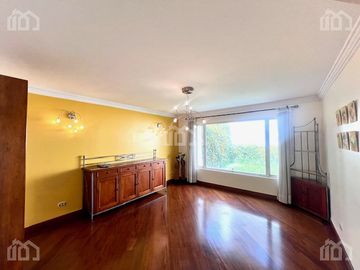 VENDO CASA QUITO EL CONDADO
