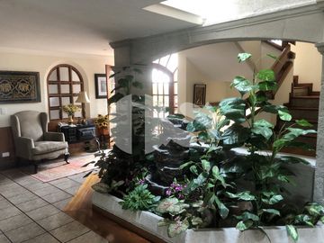 CASA EN VENTA URBANIZACION EL CONDADO