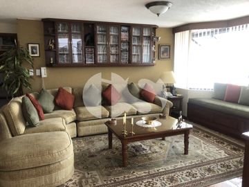 CASA EN VENTA URBANIZACION EL CONDADO