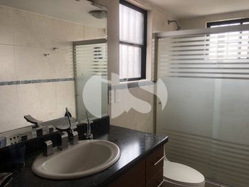 CASA EN VENTA URBANIZACION EL CONDADO
