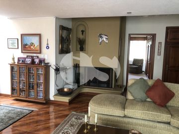 CASA EN VENTA URBANIZACION EL CONDADO
