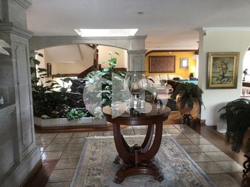 CASA EN VENTA URBANIZACION EL CONDADO