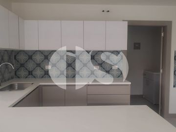 DEPARTAMENTO EN VENTA  DE LUJO SECTOR ORDOÑEZ LASSO