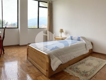 CASA DE LUJO DE VENTA EN CUMBAYA