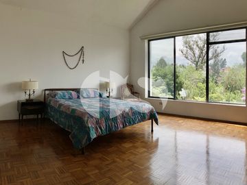 CASA DE LUJO DE VENTA EN CUMBAYA