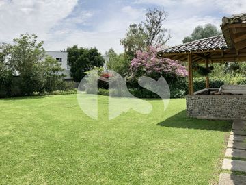 CASA DE LUJO DE VENTA EN CUMBAYA