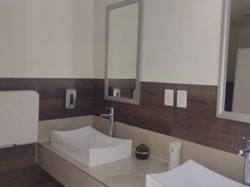 Casa en venta para inversión en Santa Rosa de Lima
