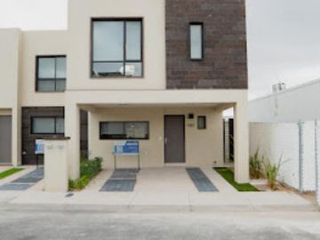 Casa en Venta en Zákia Querétaro Genova