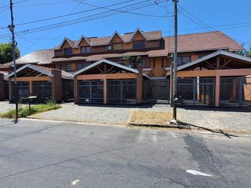 Triplex en venta en Lanus Oeste