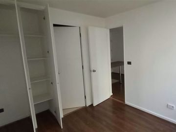 Departamento en Venta en Mario Kreutzberger / San Martín / Santiago Centro