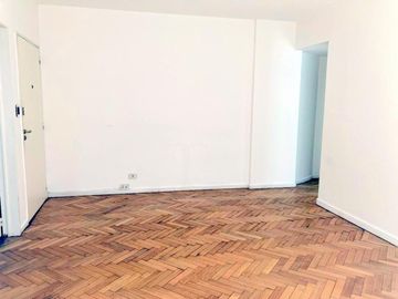 MUY LUMINOSO DOS AMBIENTES CON PATIO EN EXCELENTE ZONA