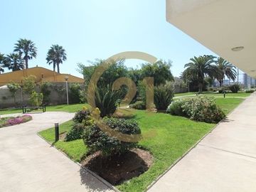Se vende departamento en Av Pacifico