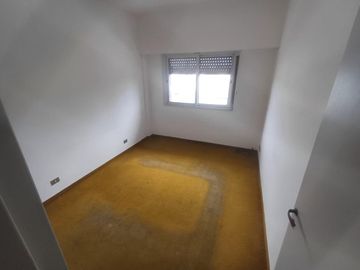 Departamento de 3 ambientes en Caseros!!!