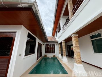 4 Bedroom Villa for sale at Land and Houses Park