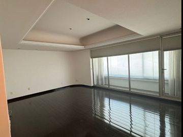 Departamento en Venta en Hacienda De Las Palmas, Huixquilucan, Estado De México