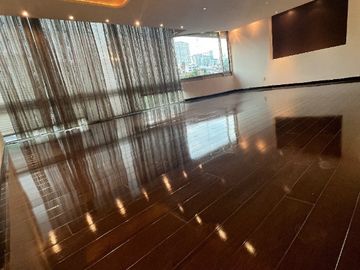 Departamento en Venta en Hacienda De Las Palmas, Huixquilucan, Estado De México
