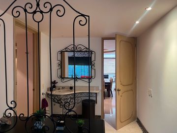 Departamento en Venta en Hacienda De Las Palmas, Huixquilucan, Estado De México