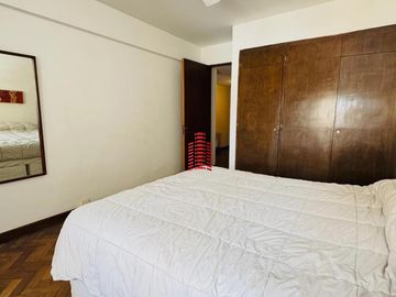 Departamento en Venta de 4 Dormitorios con Cochera, Bº Centro