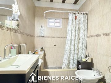 Casa en venta en Los Cardales centro tipo PH