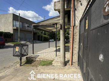 Casa en venta en Los Cardales centro tipo PH