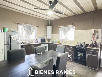Casa en venta en Los Cardales centro tipo PH