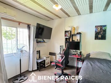 Casa en venta en Los Cardales centro tipo PH